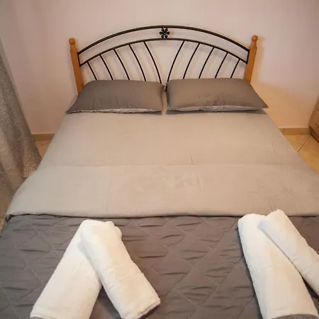 Cefallinia Mountain View Third Floor Apartment Khelmata