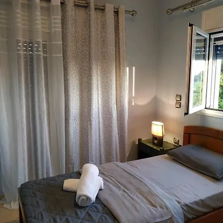 Cefallinia Mountain View Third Floor Apartment *